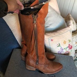 Freebird by Steven Whisper Boots EUC with Box